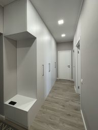 белый шкаф в прихожую